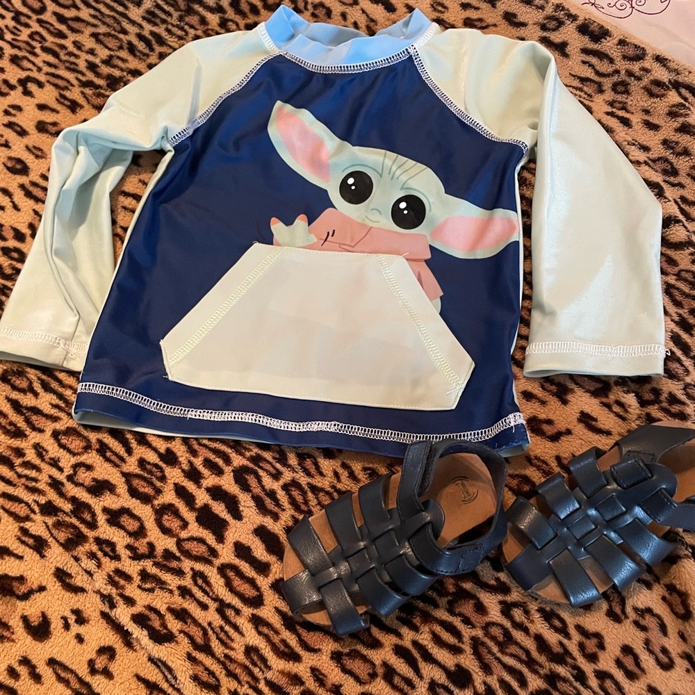 STAR WARS Baby Yoda lime green and blue Long Sleeve Rash Guard shirt 18 Months